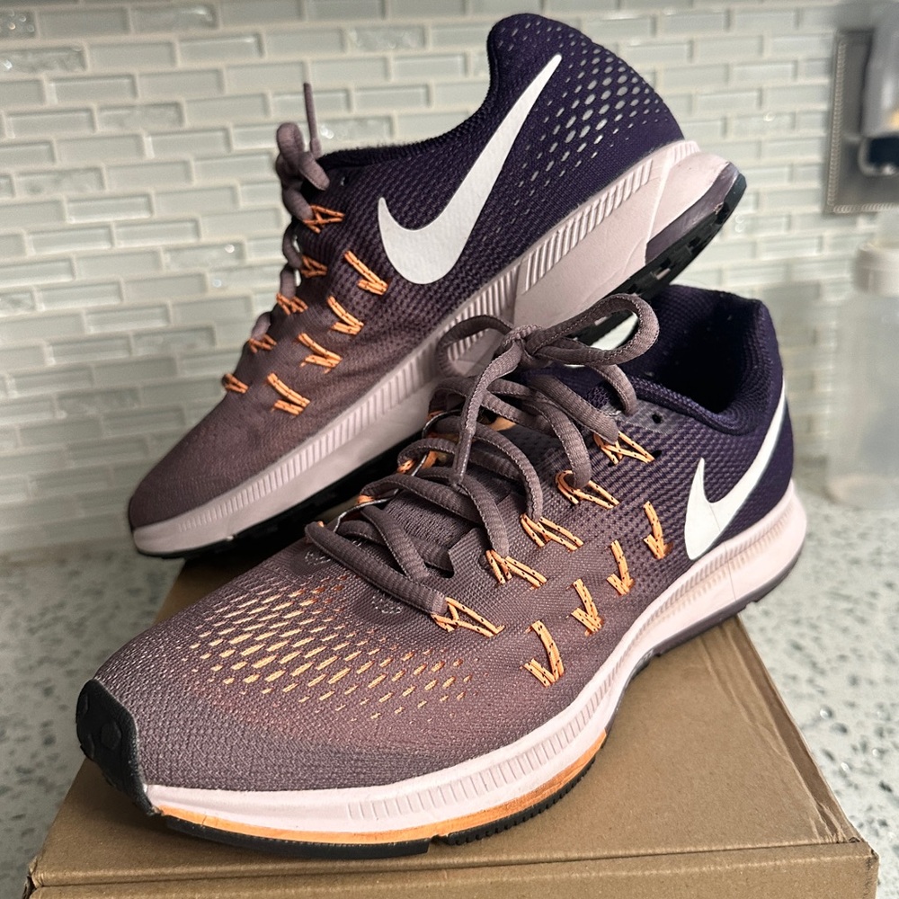 NIKE AIR ZOOM PEGASUS 33 RUNNING SHOES